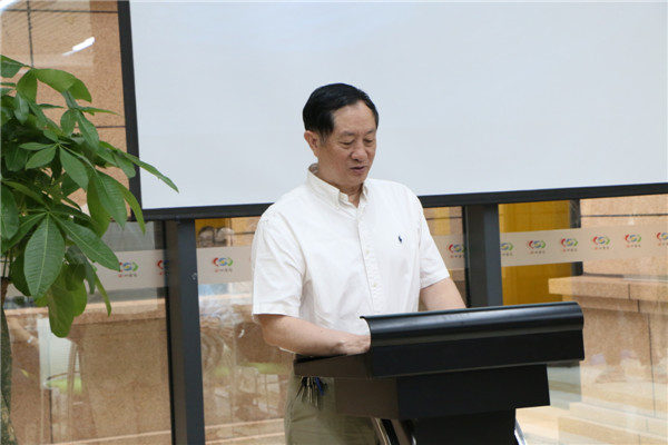 高校长为活动致辞.JPG